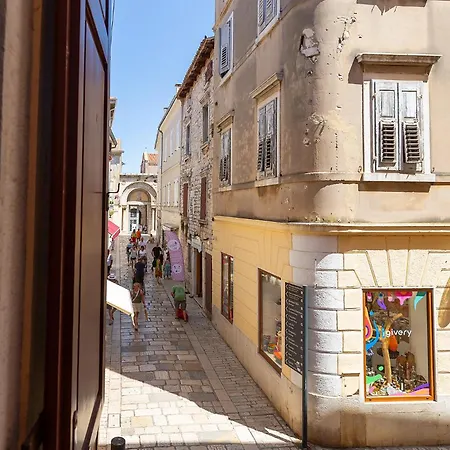 H - فندق مبيت وإفطار