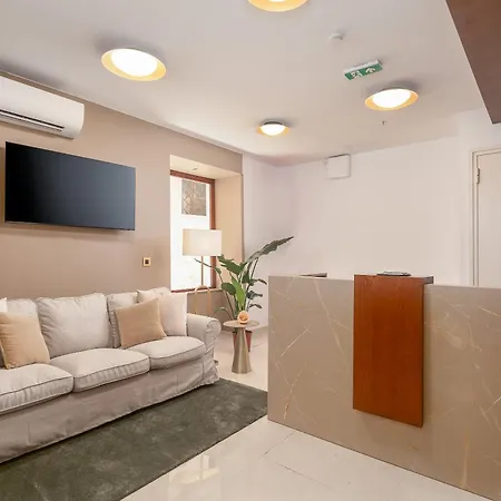 Bed and Breakfast H - 4*