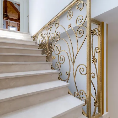 H - Bed and Breakfast Πόρετς