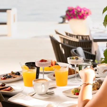 Bed & Breakfast H -