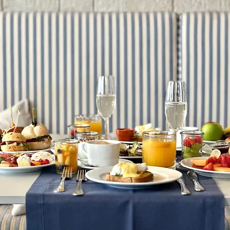 Bed and breakfast H -