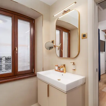 H - Bed and breakfast 4*